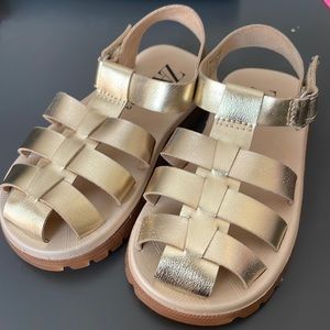Zara toddler gold leather fisherman’s sandal